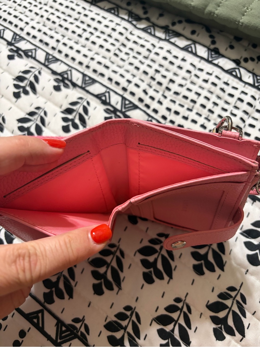 Andar Lo Pink Leather Wristlet Wallet - Picture 3 of 6